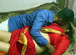 Indian hot Milf Aunty Merry Christmas day sex with dish boy &excl; Indian Xmas sex with red saree